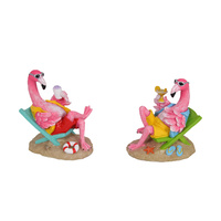 16cm Flamingo Figurine in Holiday Beach Scene