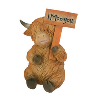 12cm Highland Cow Figurine with 'I Moo You' Sign - Cute Farm Animal Decor