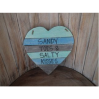 30cm Wooden Love Heart “Sandy Toes & Salty Kisses” Hanging Sign / Plaque, Beach