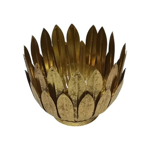 18x15cm Gold Leaf Metal Candle Holder, Elegant Decorative Accent for Home